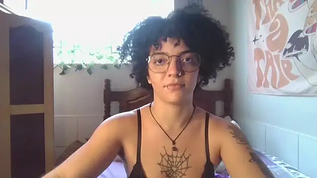 CamillyBlum online show from March 17, 9:41 pm