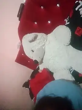 Freya Fantasy online show from April 11, 7:45 am