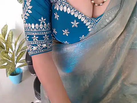 anika bold online show from October 19, 4:25 am