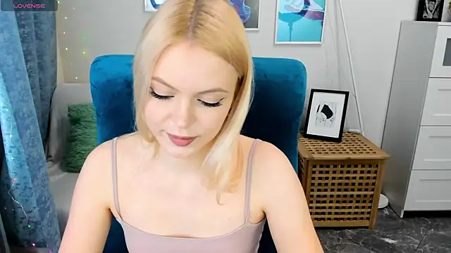 KatherineePierce online show from May 21, 3:54 pm