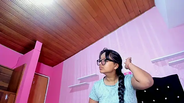 Snapshot of Azul_Moon chatting on September 21, 3:38 am Azul Moon online show from September 21, 3:38 am