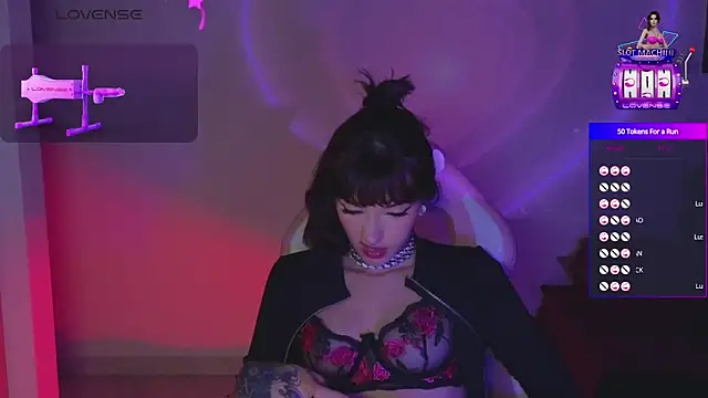 Moonlightt 21 online show from April 25, 1:19 am