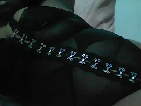 ShySexyBaddiexx online show from November 3, 8:02 pm