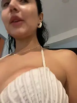 oh nina online show from October 8, 10:58 pm