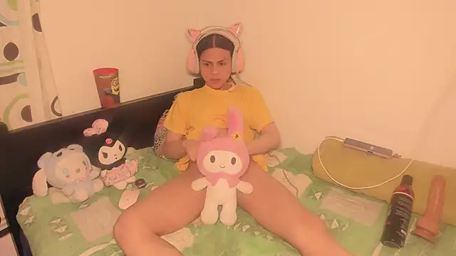 Petite-Goth online show from December 2, 2:46 am