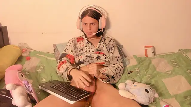 Petite-Goth online show from February 1, 10:36 am