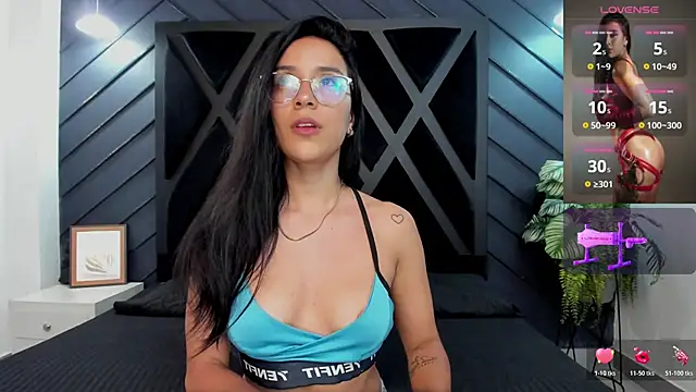 zoe martins  online show from November 24, 5:26 pm