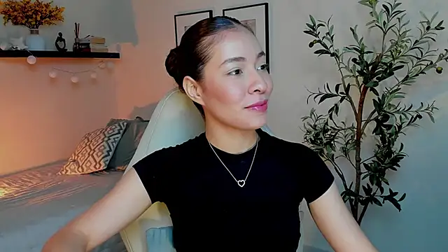 isabella-garcia- online show from April 17, 2:46 am