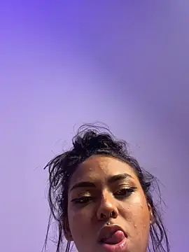 iamkatty  online show from September 17, 4:49 pm