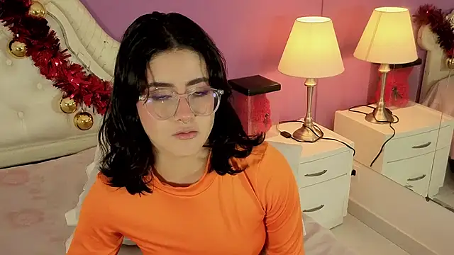 LiLLiAnderson online show from December 21, 12:53 pm