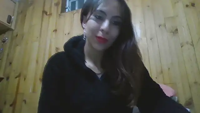 Snapshot of Roselingalvis13 chatting on September 15, 2:31 am Roselingalvis13 online show from September 15, 2:31 am