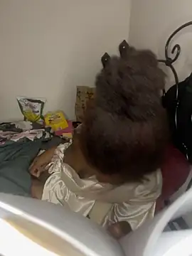 Snapshot of Soniala chatting on October 17, 5:16 pm Soniala online show from October 17, 5:16 pm