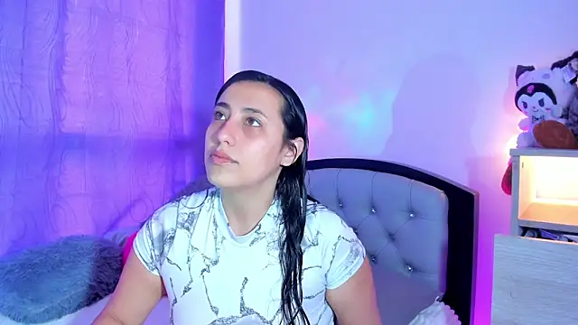 my aleja  online show from February 23, 12:48 pm