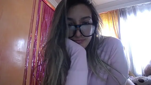 miss lilieth online show from June 6, 11:33 pm