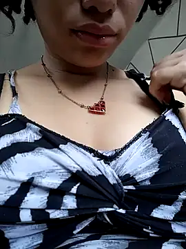 ChloeRaviss online show from October 28, 3:40 pm