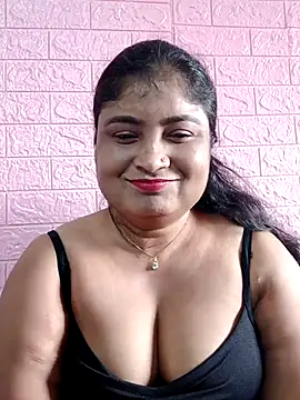Snapshot of hornyriyanka chatting on October 4, 2:06 am hornyriyanka online show from October 4, 2:06 am