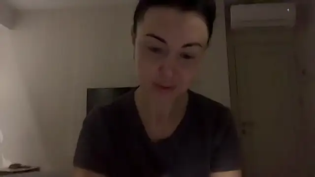 Gilin1 online show from December 17, 8:46 pm