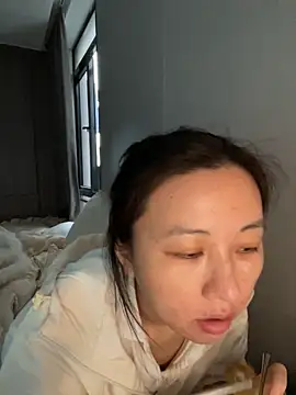 haiyan125216 online show from November 26, 9:10 am