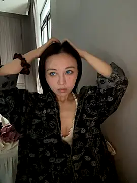 haiyan125216 online show from November 12, 7:17 am