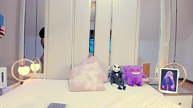 Snapshot of VesperVelvet chatting on September 18, 8:18 pm VesperVelvet online show from September 18, 8:18 pm