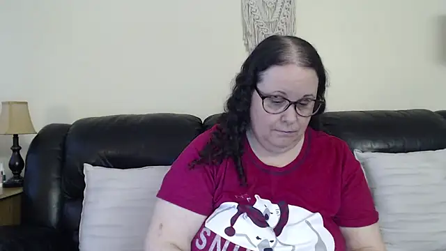 Snapshot of Juicy_Julie469 chatting on October 16, 8:33 pm Juicy Julie469 online show from October 16, 8:33 pm