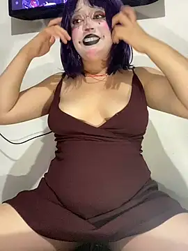 Lucy YupiSweet online show from June 4, 7:02 am