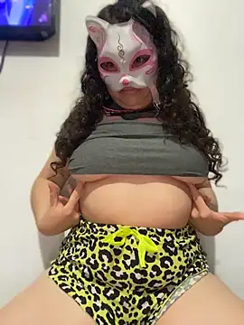 Lucy YupiSweet online show from April 14, 8:14 am