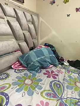 Vliacoooper2 online show from April 17, 8:05 am