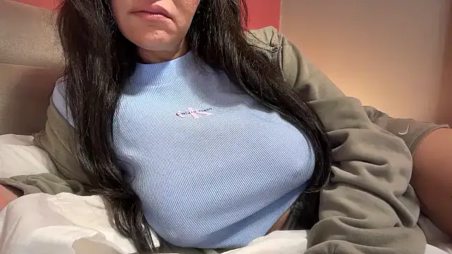 Ofcourseoneday online show from November 30, 9:24 am