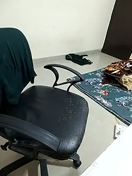 Pihu Chopra online show from December 22, 2:53 pm