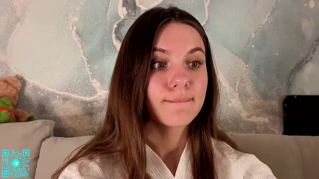 chloemilka online show from May 21, 5:22 pm