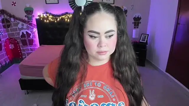 LolaVillalobos online show from December 16, 1:50 pm