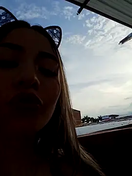 Snapshot of Natasanz chatting on October 30, 9:27 pm Natasanz online show from October 30, 9:27 pm