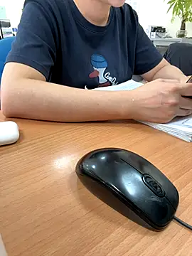 Snapshot of PhuongNhi21 chatting on October 8, 1:54 am PhuongNhi21 online show from October 8, 1:54 am
