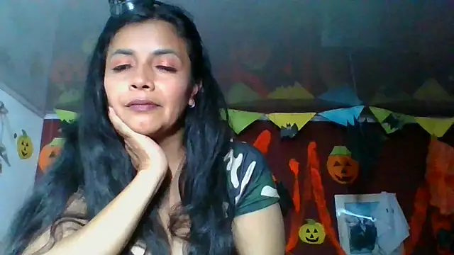 DianaOchoa  online show from October 31, 4:58 am