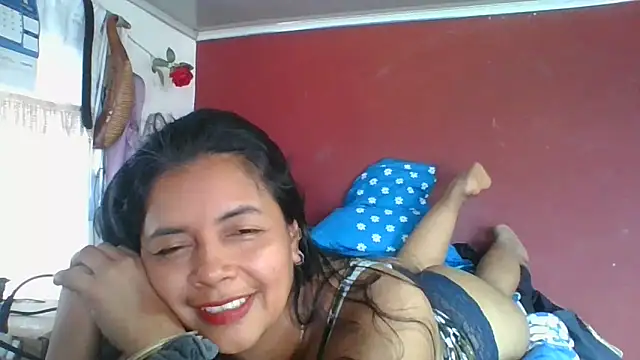 DianaOchoa  online show from April 19, 6:10 pm