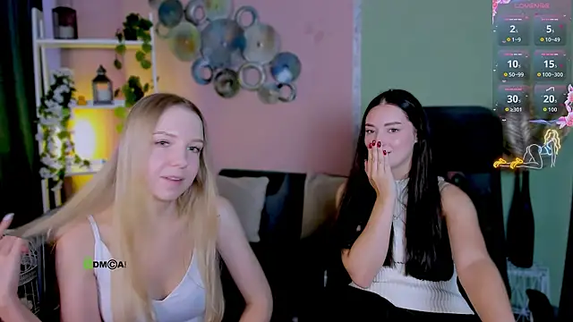 Snapshot of miki-niki chatting on September 15, 2:58 pm miki-niki online show from September 15, 2:58 pm