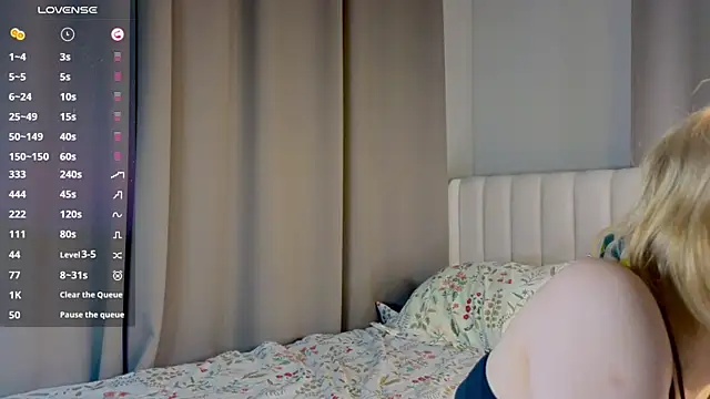 PolIyBowman online show from October 26, 3:07 pm