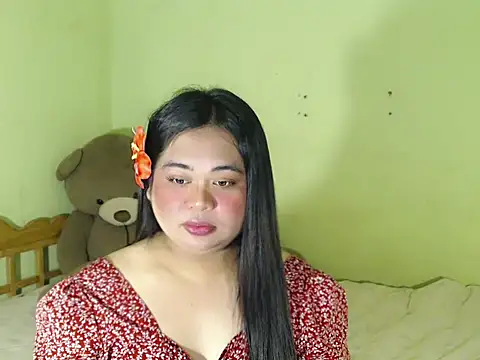 Im ur mother online show from June 8, 11:11 am