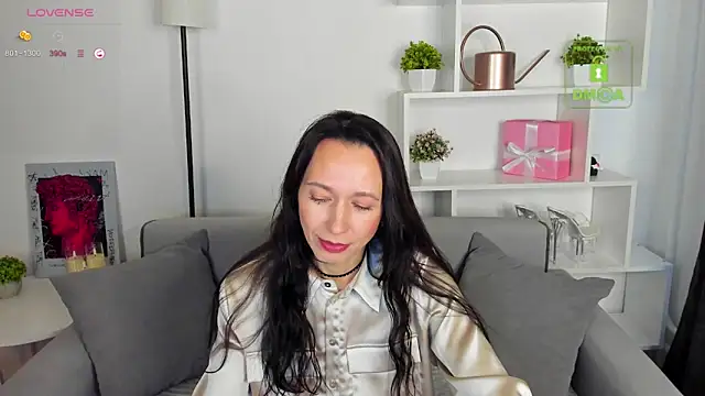 RubiHarlot online show from October 6, 1:44 am