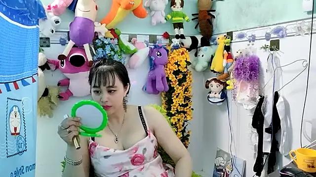 emgaixinhngoan online show from October 30, 2:36 am