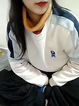 Kembong01 online show from February 9, 1:35 pm