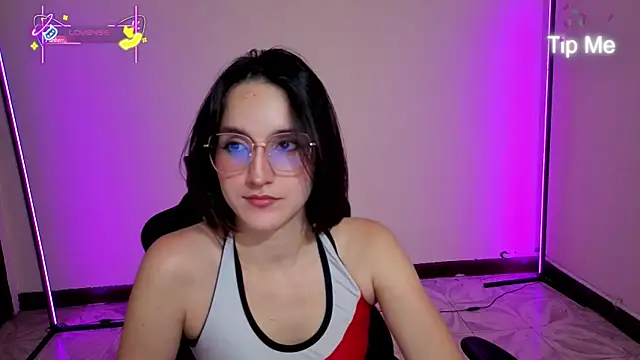 Snapshot of MiaLozanox chatting on September 25, 8:46 am MiaLozanox online show from September 25, 8:46 am