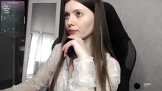 cute elfy  online show from September 10, 2:28 pm