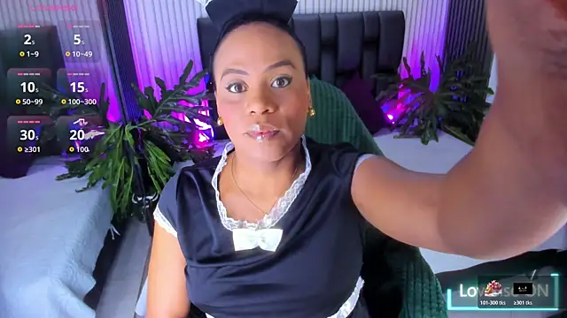 AriebonyBrooke online show from October 24, 11:39 am