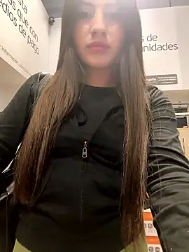 Snapshot of Isabella21_ chatting on September 23, 10:08 pm Isabella21 online show from September 23, 10:08 pm