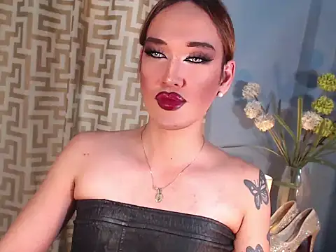 AleinaCroft online show from March 14, 10:49 am