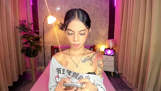 asianprettypetite online show from November 5, 6:18 am