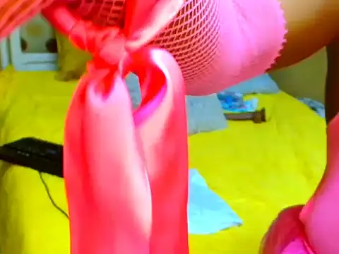 SlimSkylerxoxo online show from October 14, 2:03 am