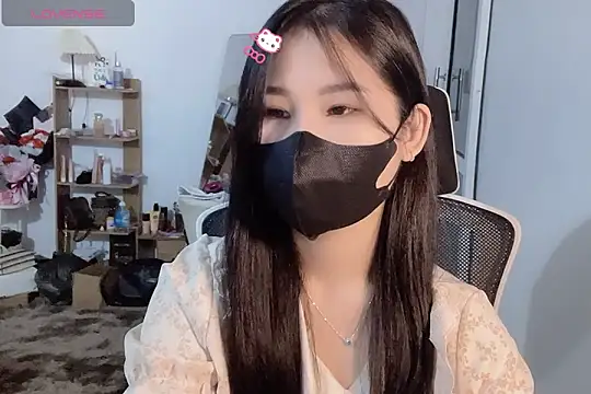    Daisy    online show from November 9, 3:30 pm